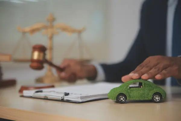 Car Crash Lawyer Chicago with Experience You Can Trust