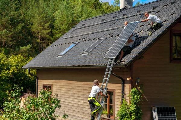 Solar Installation Trends in 2025: What’s New